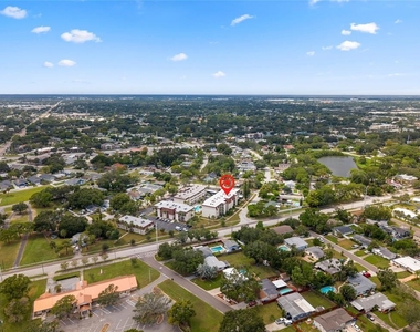209 Ne Lincoln Circle N - Photo Thumbnail 21