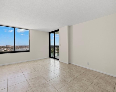 9425 Blind Pass Road - Photo Thumbnail 12