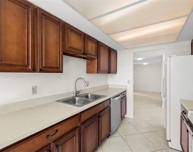 9425 Blind Pass Road - Photo Thumbnail 20