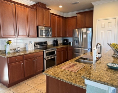 352 Laurel Falls Drive - Photo Thumbnail 12