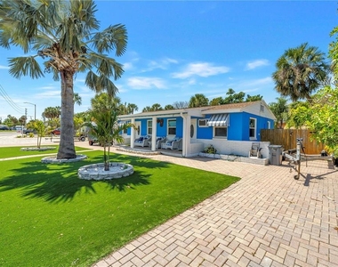 6892 Gulf Winds Drive - Photo Thumbnail 26