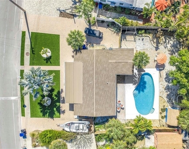 6892 Gulf Winds Drive - Photo Thumbnail 45