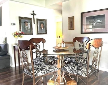 6456 Presidential Circle - Photo Thumbnail 3