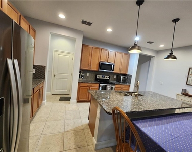 5514 Viola Lee Way - Photo Thumbnail 5