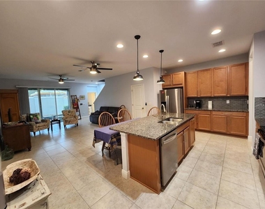 5514 Viola Lee Way - Photo Thumbnail 3