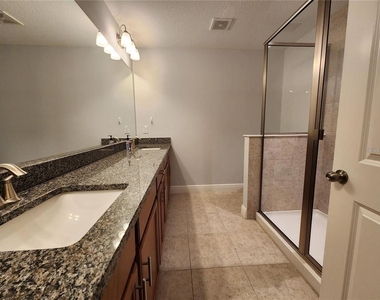 5514 Viola Lee Way - Photo Thumbnail 13