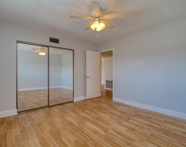 2450 Canadian Way - Photo Thumbnail 28