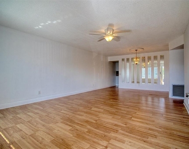 2450 Canadian Way - Photo Thumbnail 12