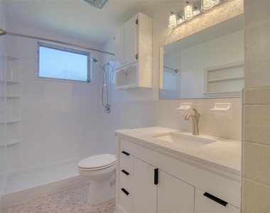 2450 Canadian Way - Photo Thumbnail 26