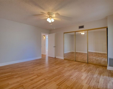 2450 Canadian Way - Photo Thumbnail 29