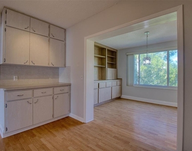 2450 Canadian Way - Photo Thumbnail 19