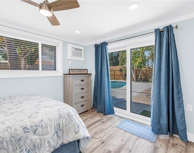 6892 Gulf Winds Drive - Photo Thumbnail 43