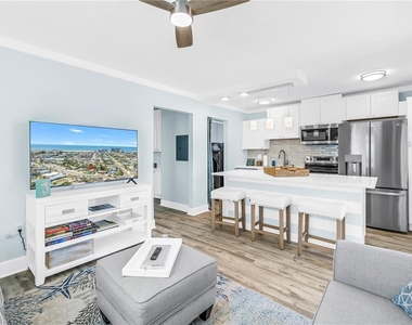 6892 Gulf Winds Drive - Photo Thumbnail 29