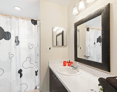 2735 N Poinciana Boulevard - Photo Thumbnail 9