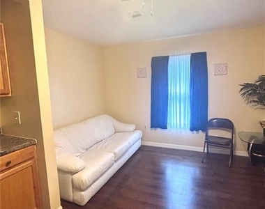 1513 N Central Avenue - Photo Thumbnail 2