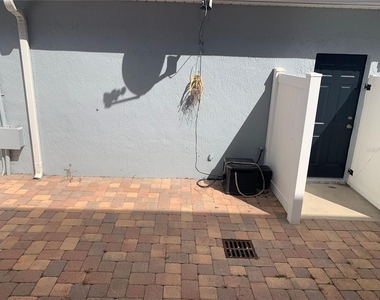 2215 J Lawson Boulevard - Photo Thumbnail 5