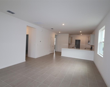 9117 Optimist Way - Photo Thumbnail 8