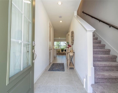 686 Longboat Drive - Photo Thumbnail 24