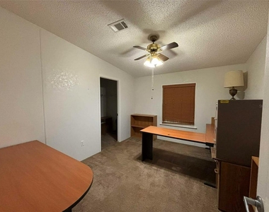 5320 Laurel Oak Drive - Photo Thumbnail 17