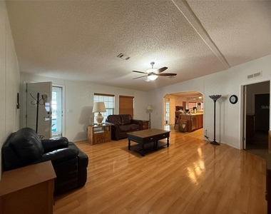 5320 Laurel Oak Drive - Photo Thumbnail 5