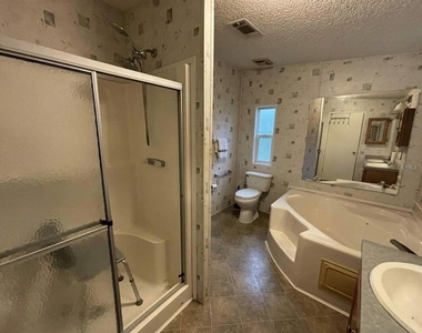 5320 Laurel Oak Drive - Photo Thumbnail 14