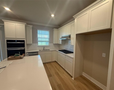 455 Winter Grove Boulevard - Photo Thumbnail 14
