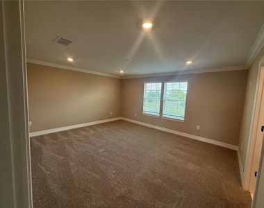 455 Winter Grove Boulevard - Photo Thumbnail 31