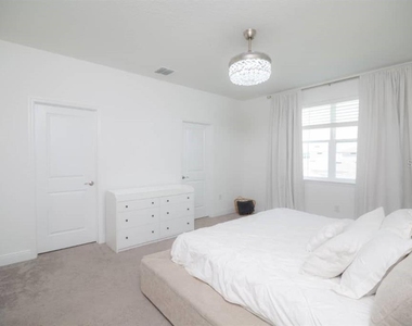 15367 Gilligan Court - Photo Thumbnail 26