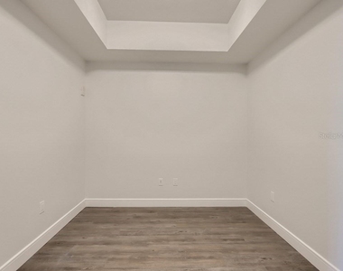 415 E Pine Street - Photo Thumbnail 9