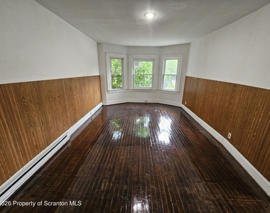 805 Monroe Avenue - Photo Thumbnail 12