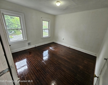 805 Monroe Avenue - Photo Thumbnail 15