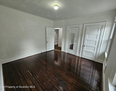 805 Monroe Avenue - Photo Thumbnail 17