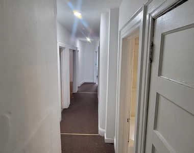 805 Monroe Avenue - Photo Thumbnail 1