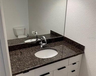 150 E Robinson Street - Photo Thumbnail 33