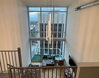150 E Robinson Street - Photo Thumbnail 21