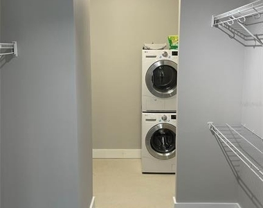 150 E Robinson Street - Photo Thumbnail 25