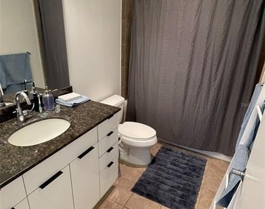 150 E Robinson Street - Photo Thumbnail 22