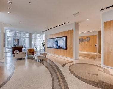 150 E Robinson Street - Photo Thumbnail 3