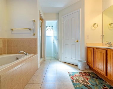 284 Vista Drive - Photo Thumbnail 30