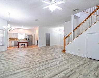 284 Vista Drive - Photo Thumbnail 14