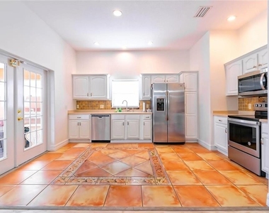 284 Vista Drive - Photo Thumbnail 20