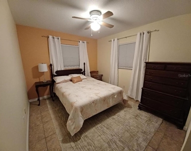 1942 Conifer Court - Photo Thumbnail 6