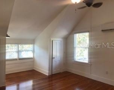 303 Mary Avenue - Photo Thumbnail 2