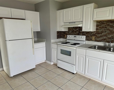 425 Ricold Terrace - Photo Thumbnail 3