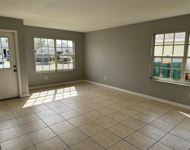 425 Ricold Terrace - Photo Thumbnail 1