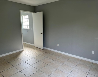425 Ricold Terrace - Photo Thumbnail 5