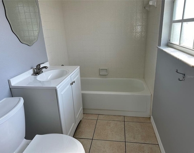425 Ricold Terrace - Photo Thumbnail 6