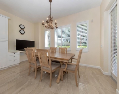 5531 46th Court W - Photo Thumbnail 13