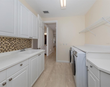 5531 46th Court W - Photo Thumbnail 19