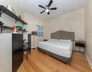 5531 46th Court W - Photo Thumbnail 22